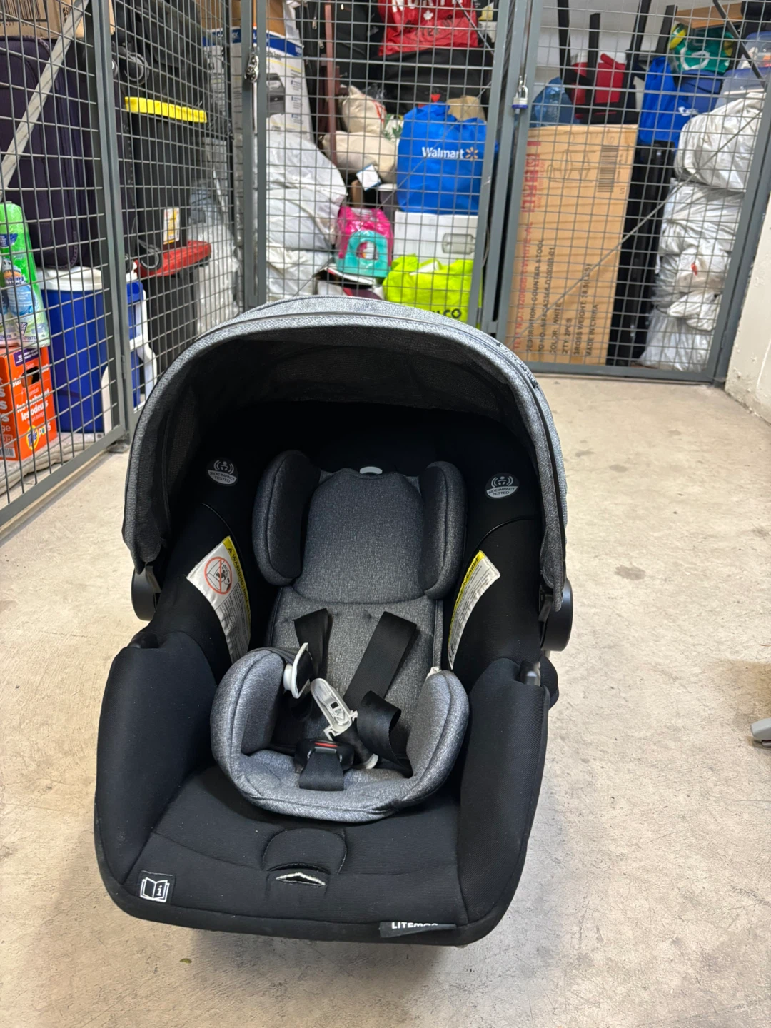 Evenflo LiteMax Infant Car Seat with Base - photo 5