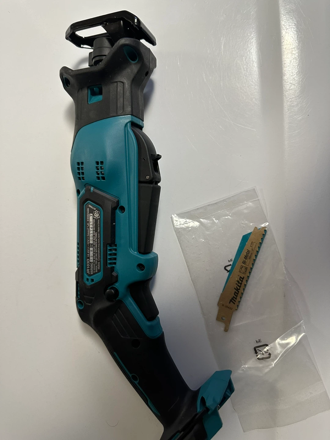 Makita Reciprocating Saw with Blade - photo 2