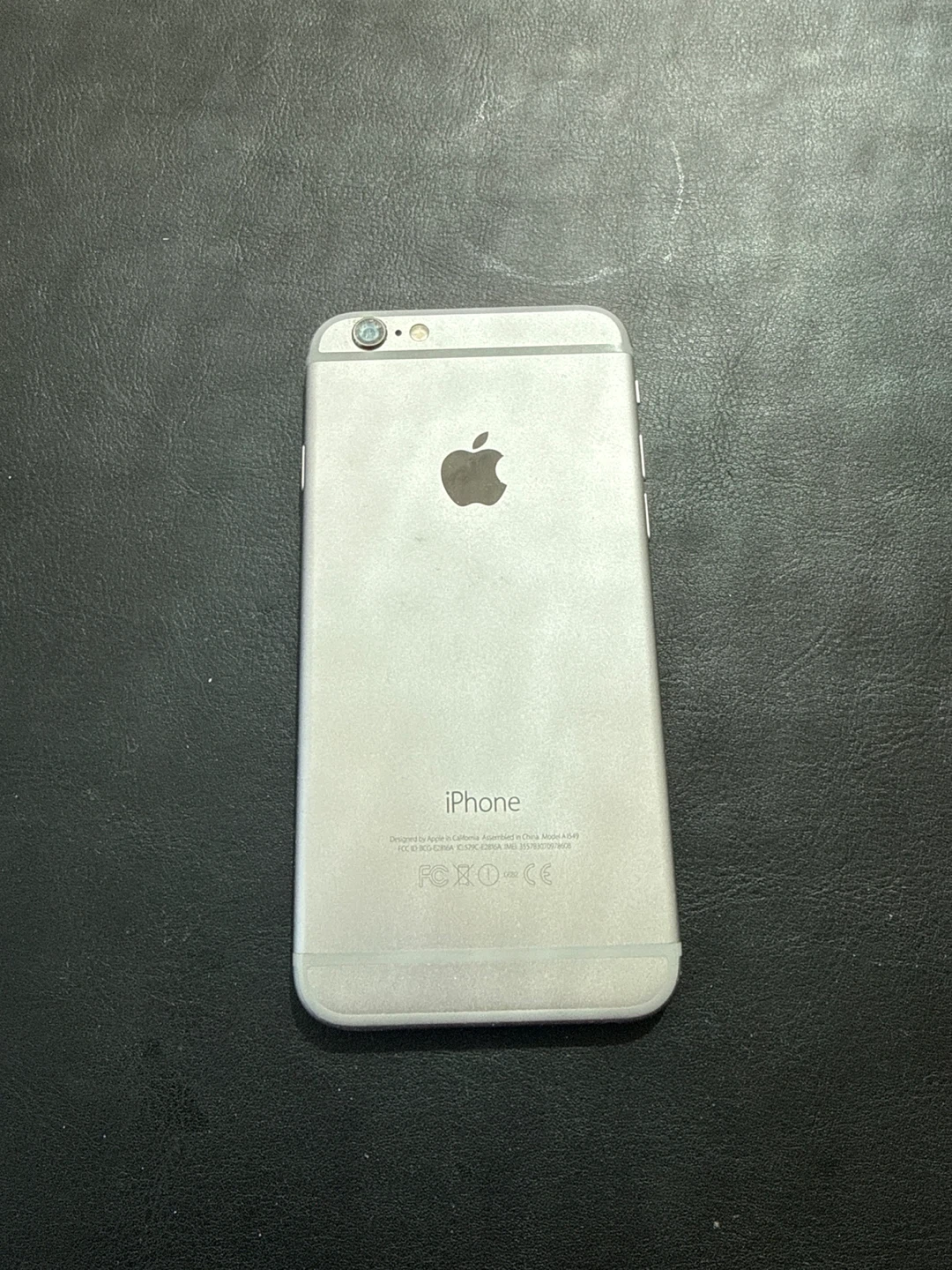 iPhone 6 (GREAT CONDITION)