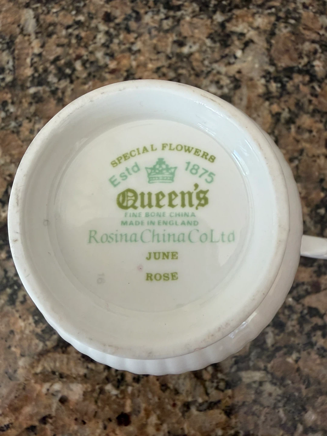 Rosina Queen's Fine Bone China Tea Cups and Saucers Set - photo 3
