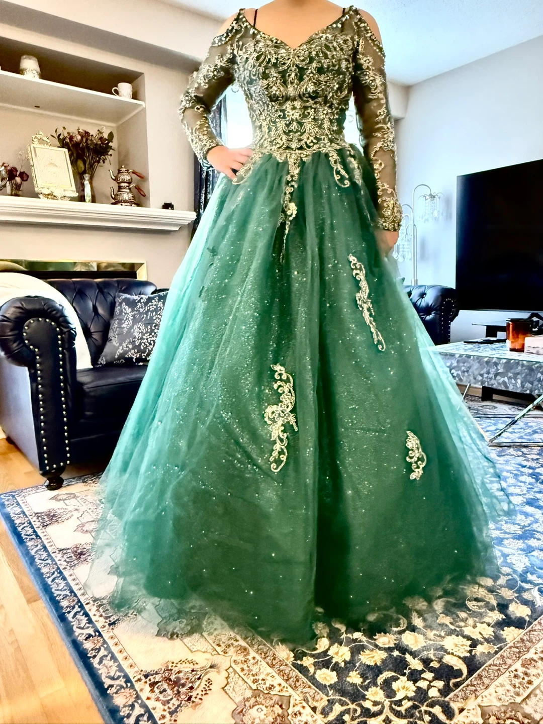 Emerald Green Ball Gown with Intricate Embellishments - photo 5