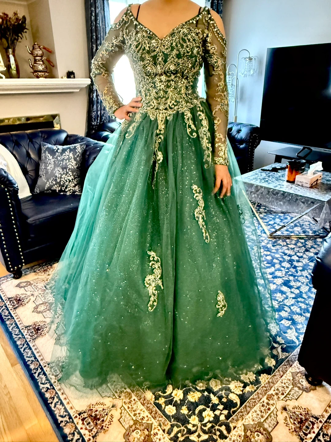 Emerald Green Ball Gown with Intricate Embellishments - photo 4