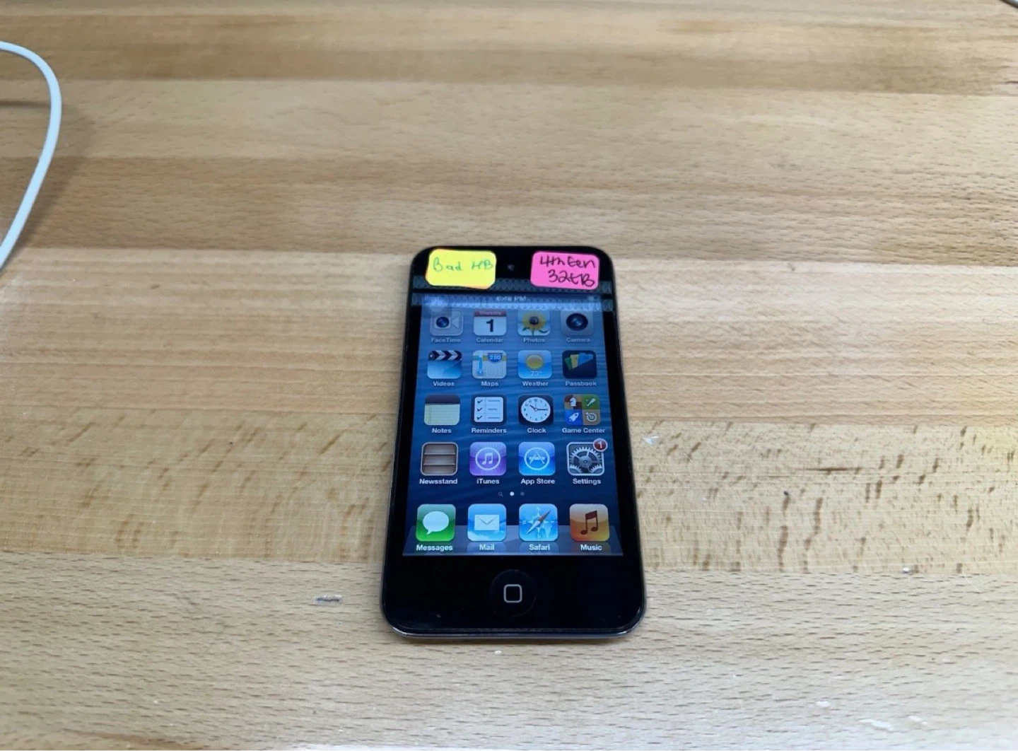 Apple iPod Touch 4th Gen 32GB