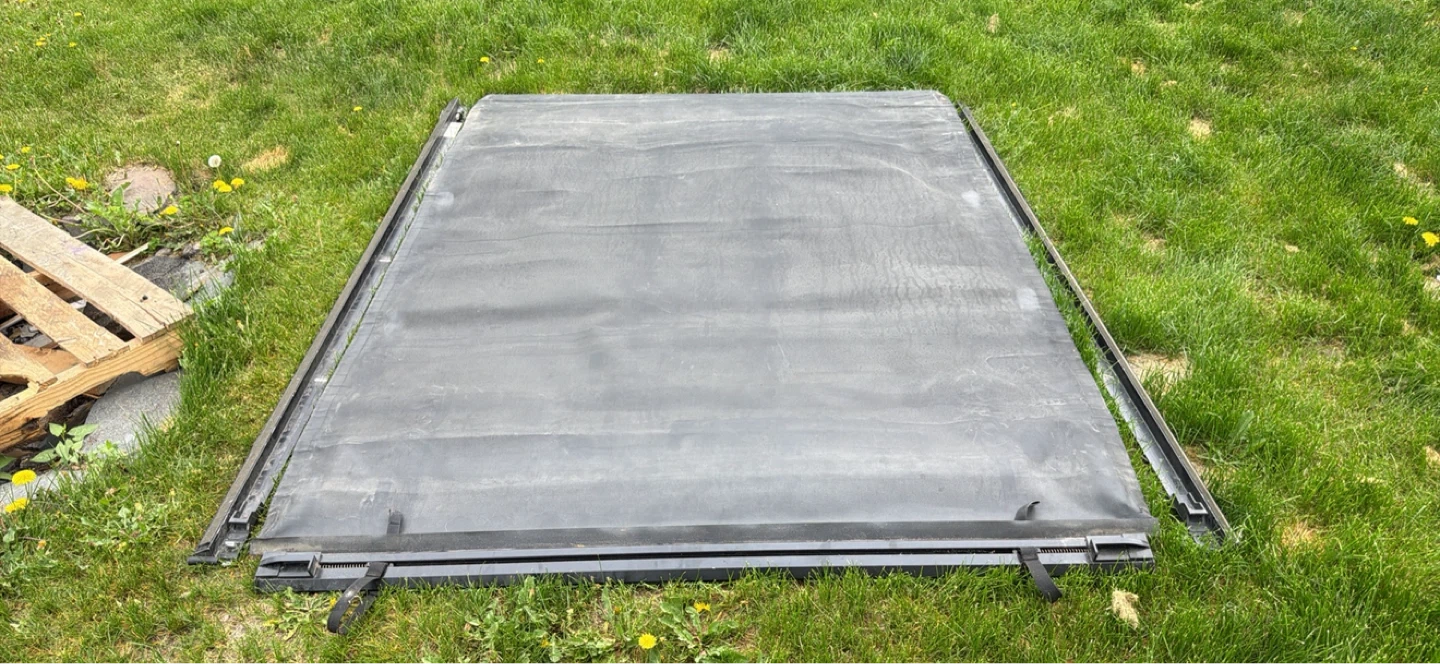 Truxedo Truck bed tonneau cover