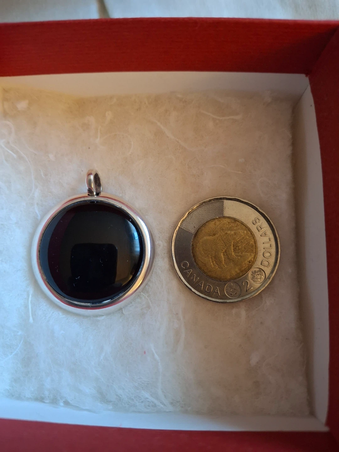 Round black pendant (stamped 925A) - photo 4