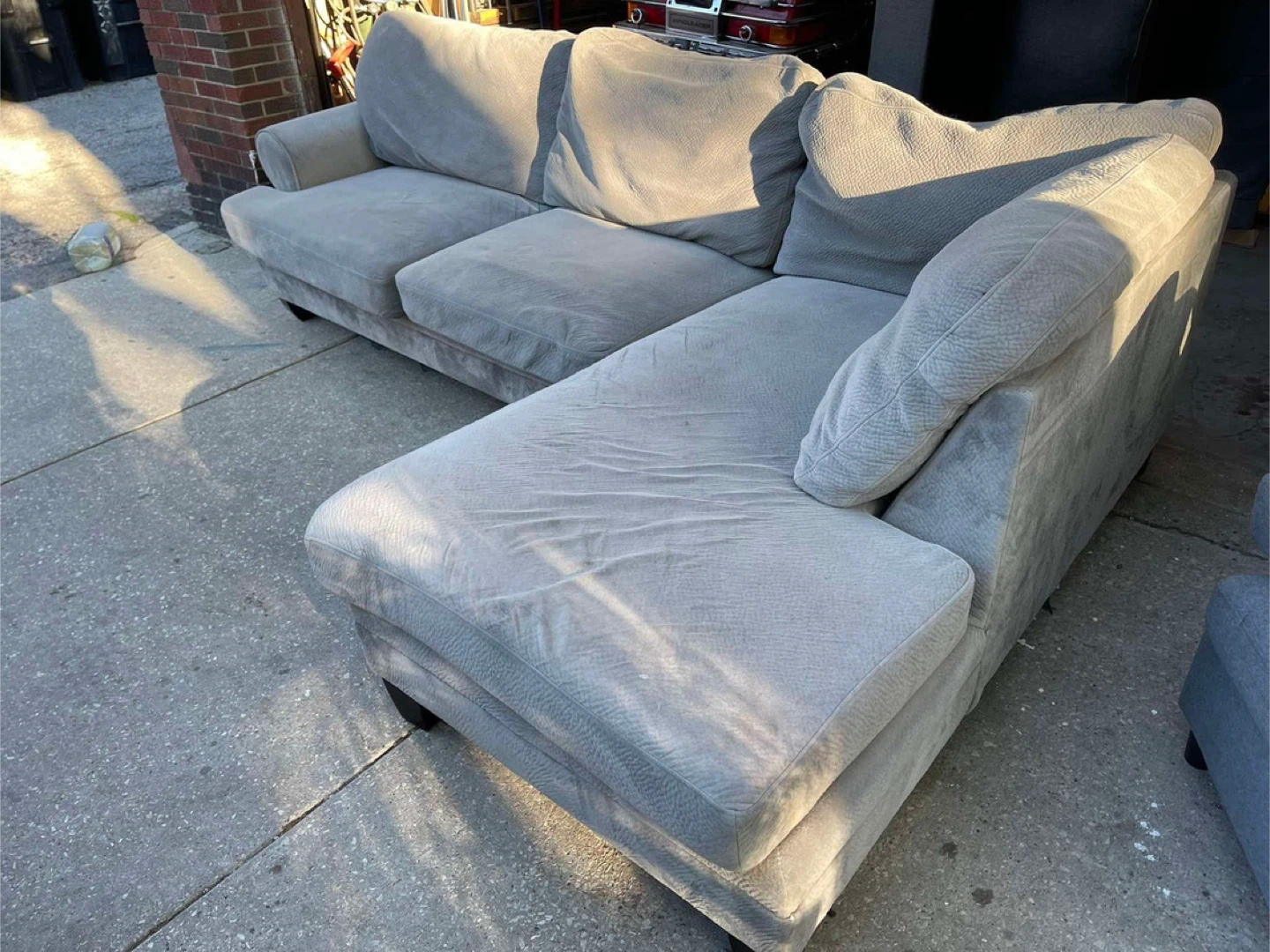 Light Gray Sectional Sofa with Chaise
