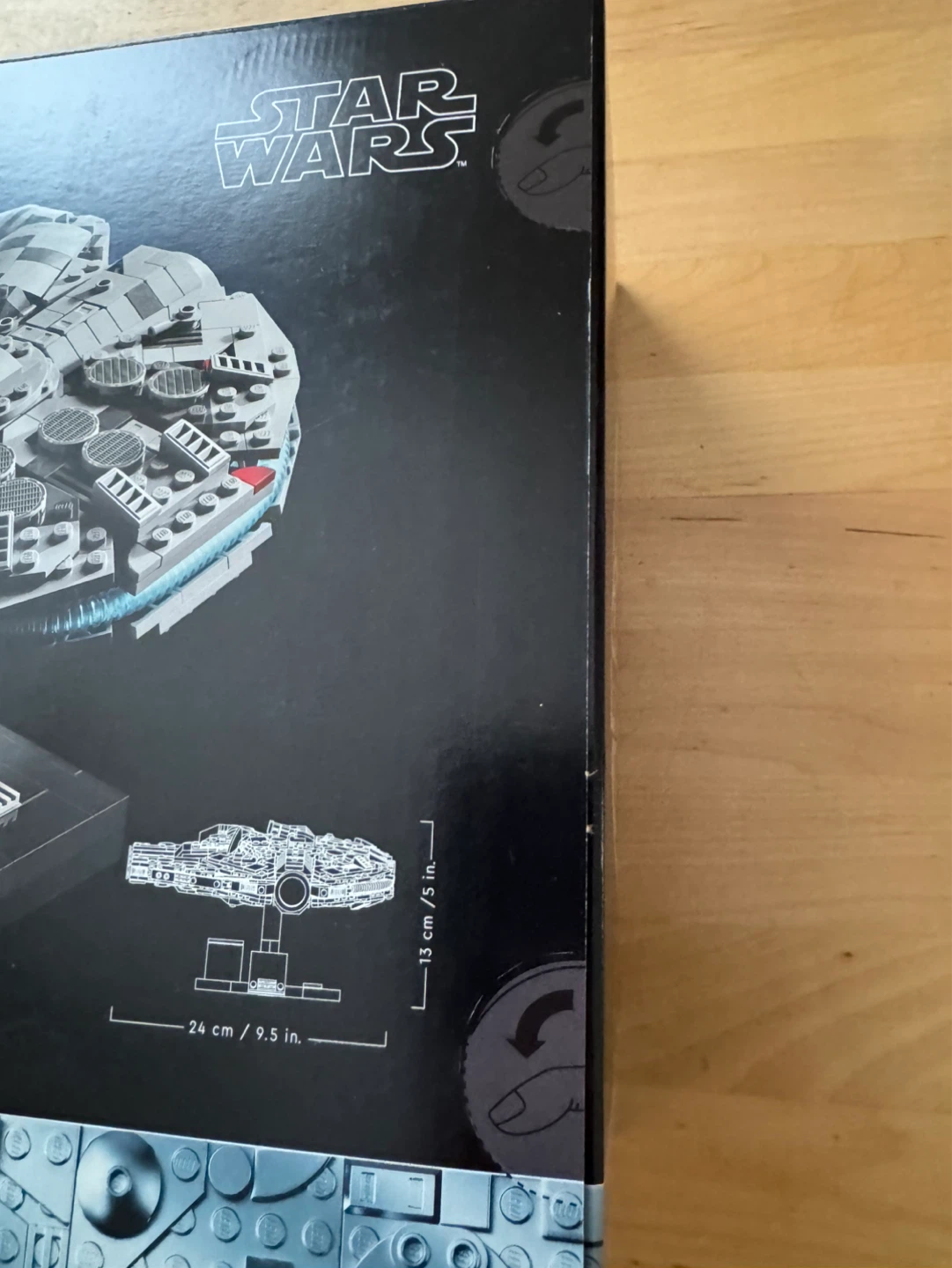 LEGO sealed new Star Wars Millennium Falcon Building Set 75375 - photo 2