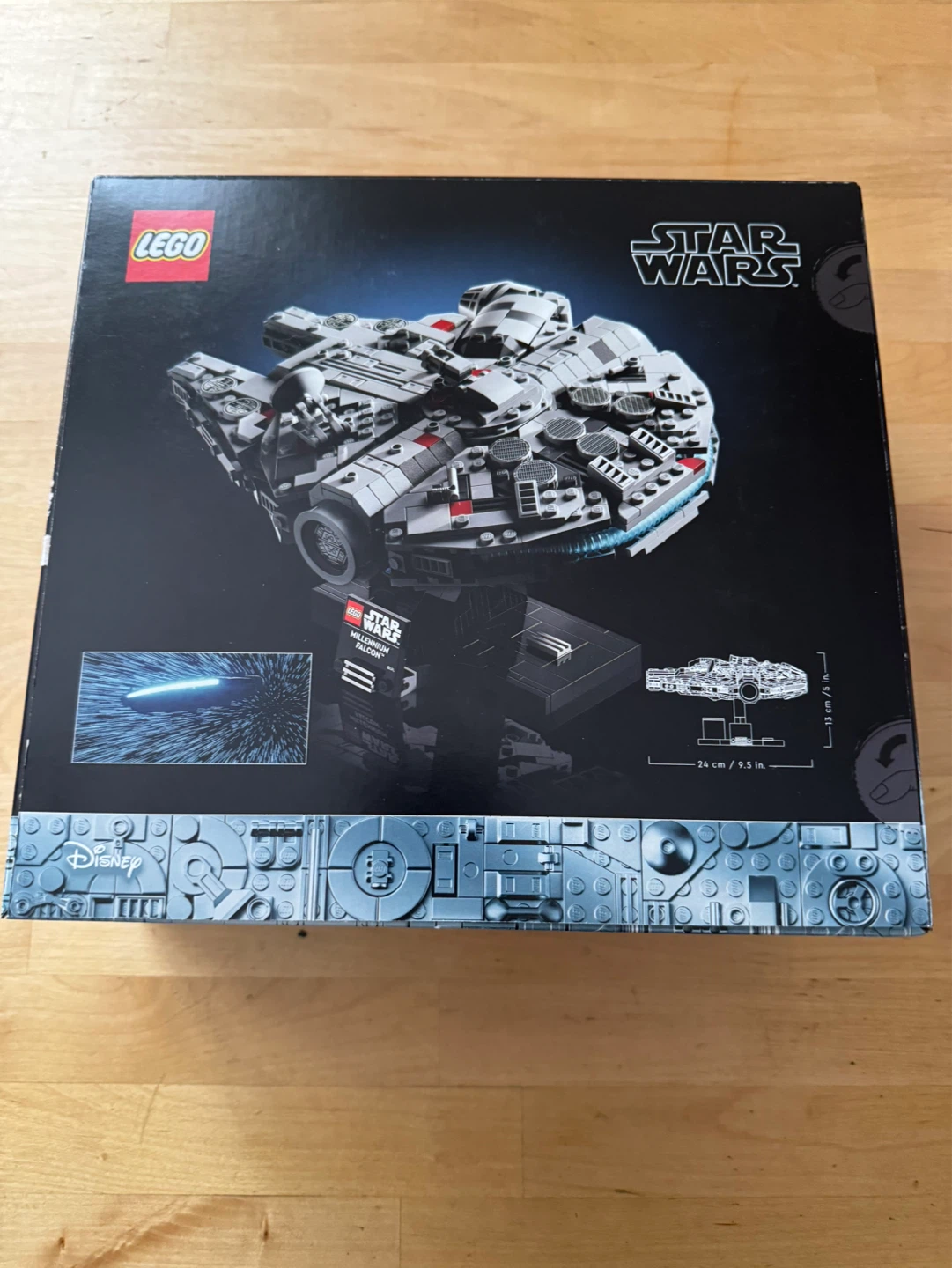 LEGO sealed new Star Wars Millennium Falcon Building Set 75375 - photo 3