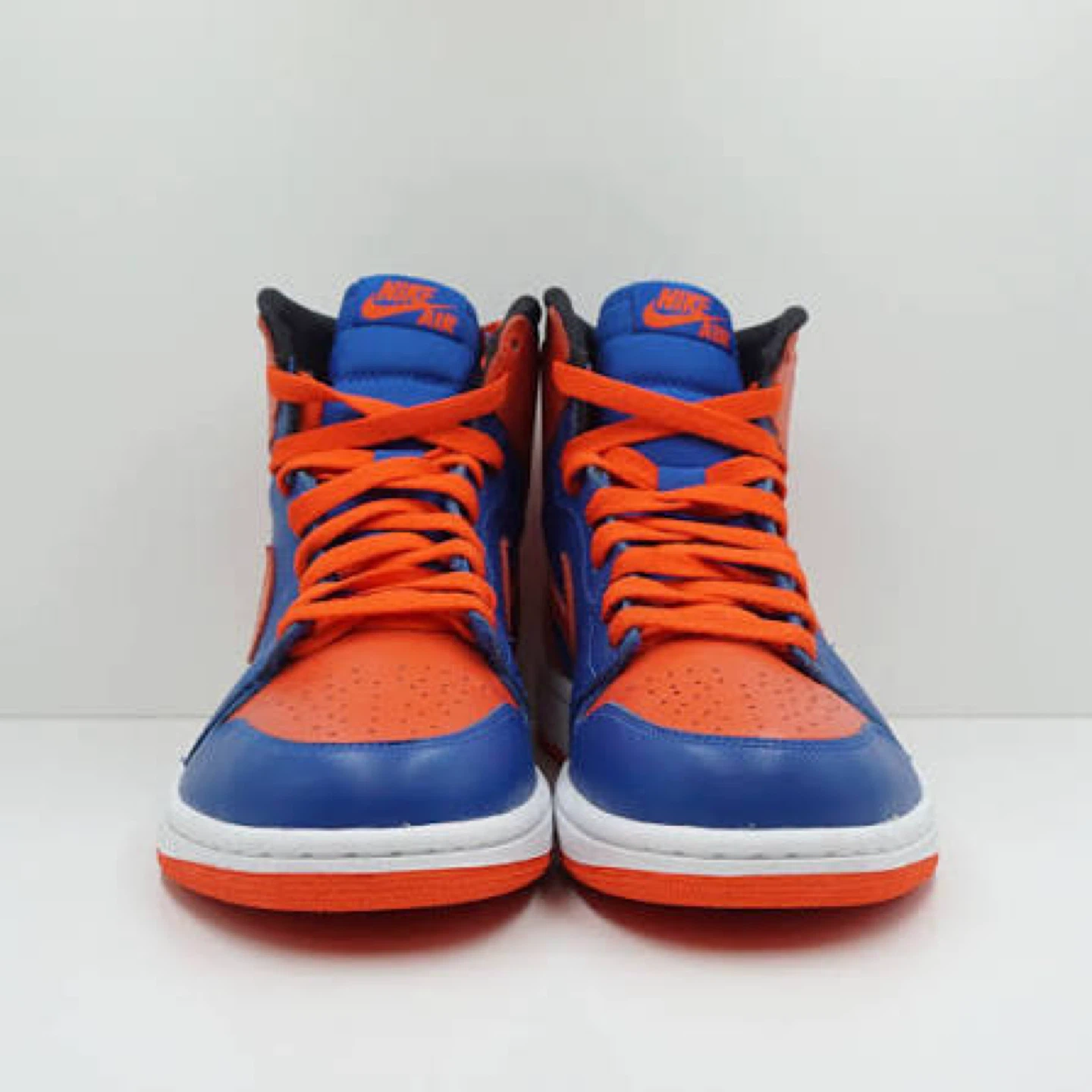New York Knicks Nike Air Jordan 1 High OG Sneakers size 12 - photo 3