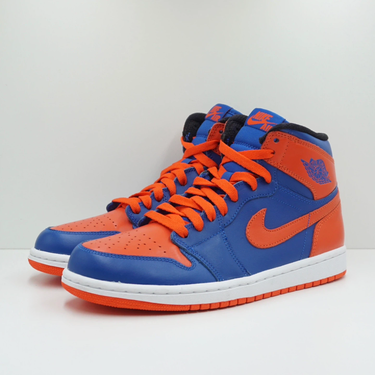 New York Knicks Nike Air Jordan 1 High OG Sneakers size 12 - photo 2