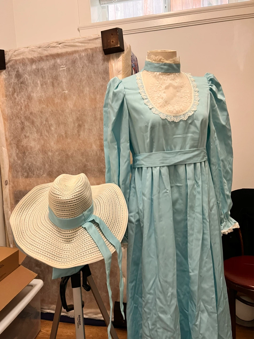 Light Blue Long Sleeve Maxi Dress with Lace Collar - photo 2