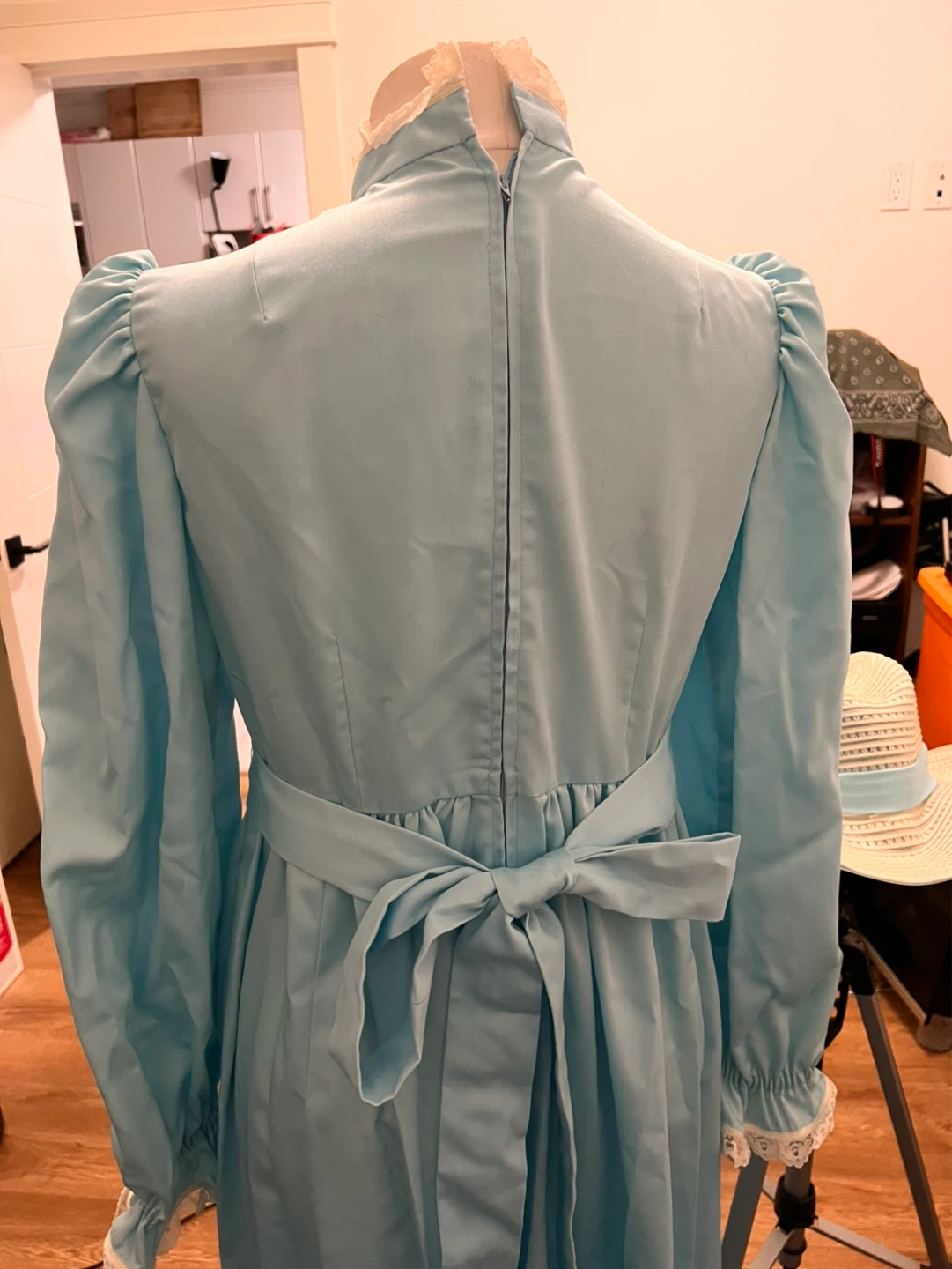 Light Blue Long Sleeve Maxi Dress with Lace Collar - photo 3