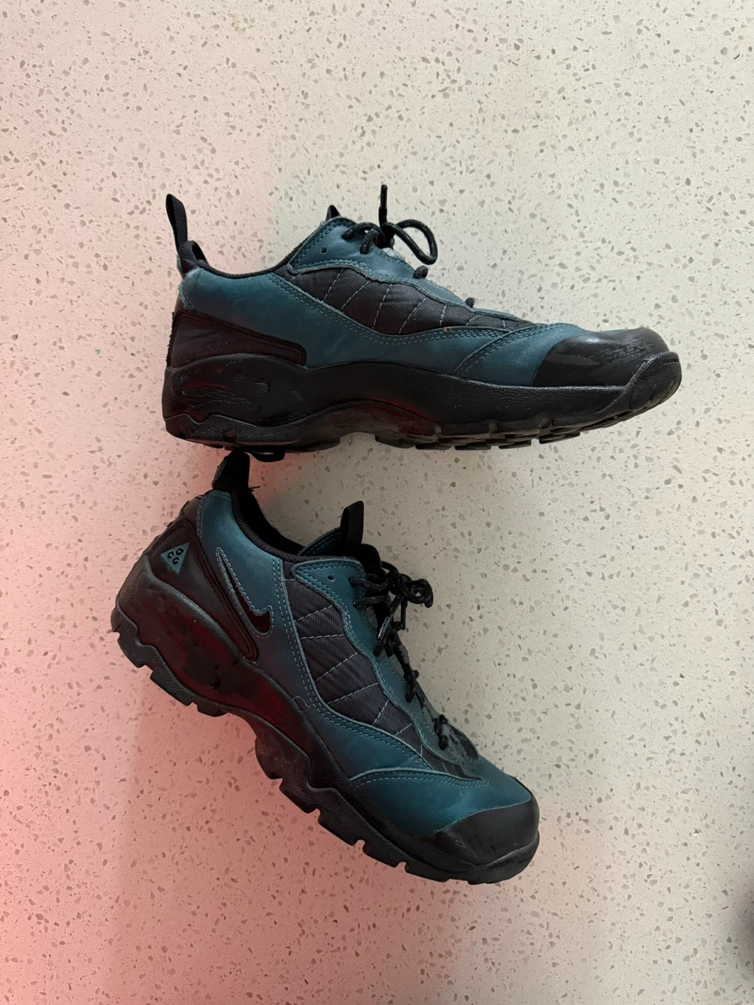 Nike ACG Air Mada US10