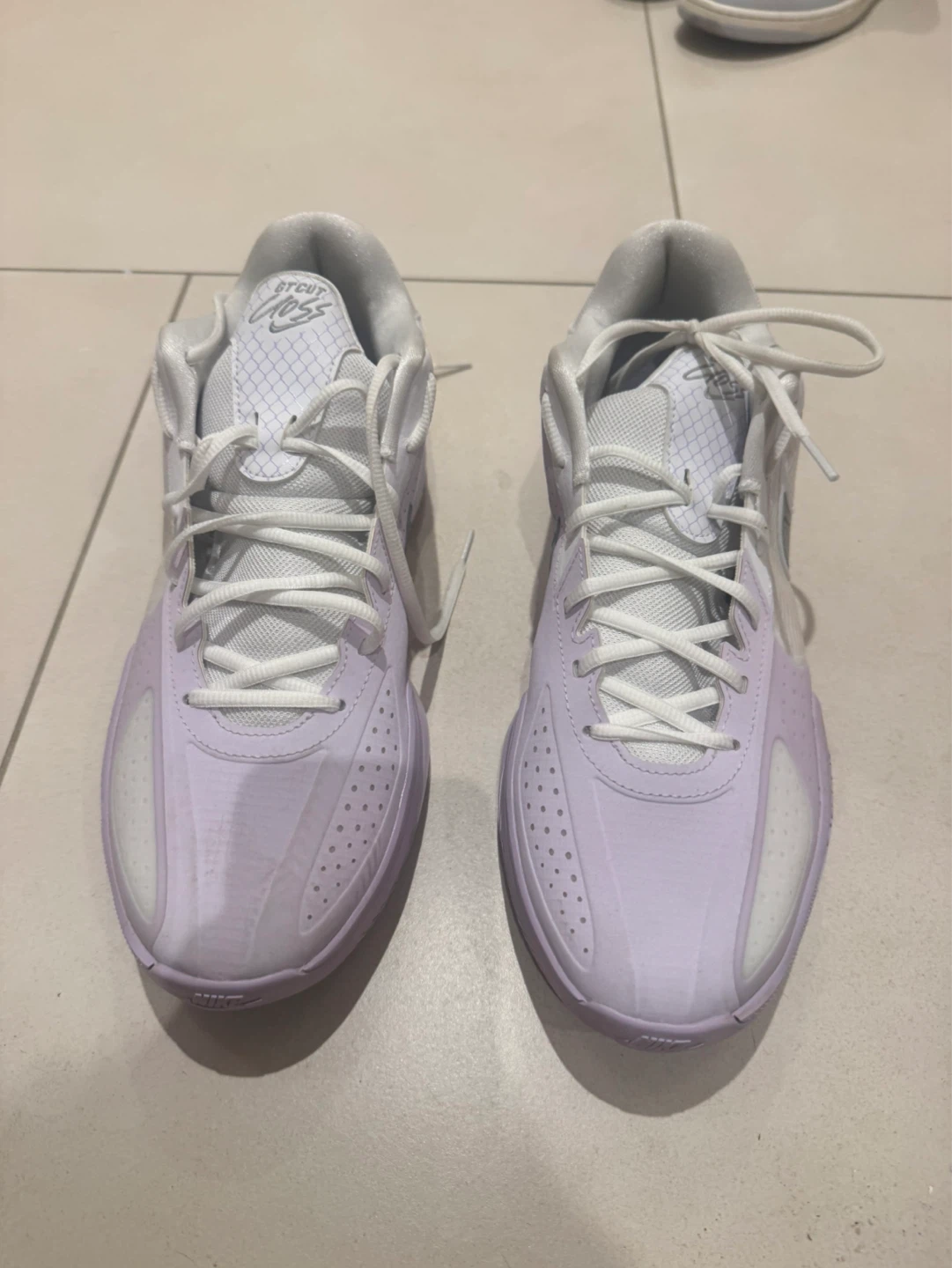 Nike GT cut men’s basketball shoes