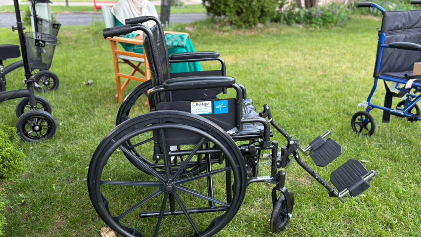 Black Folding Wheelchair - photo 2