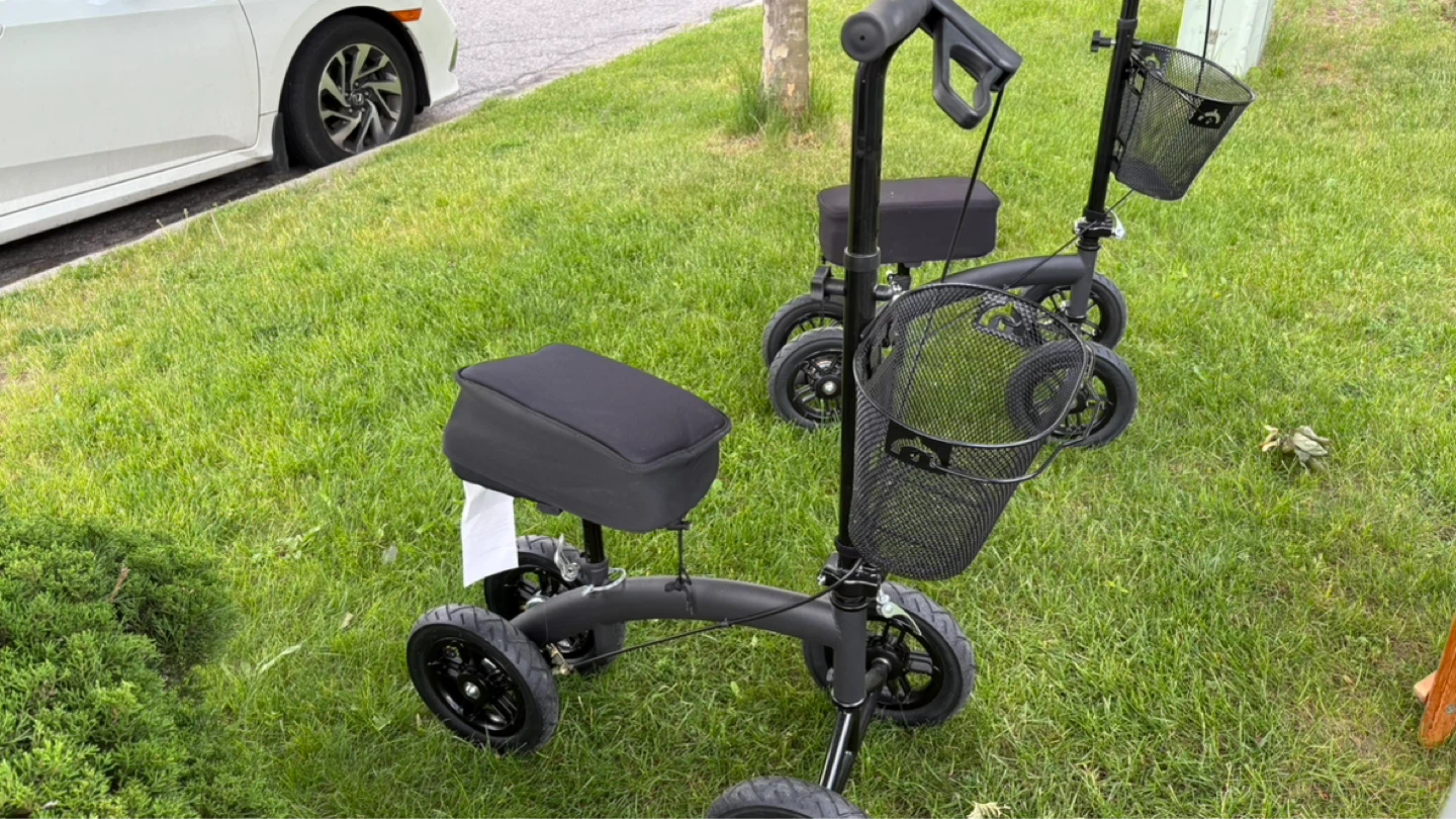Black Knee Scooter with Basket - photo 4