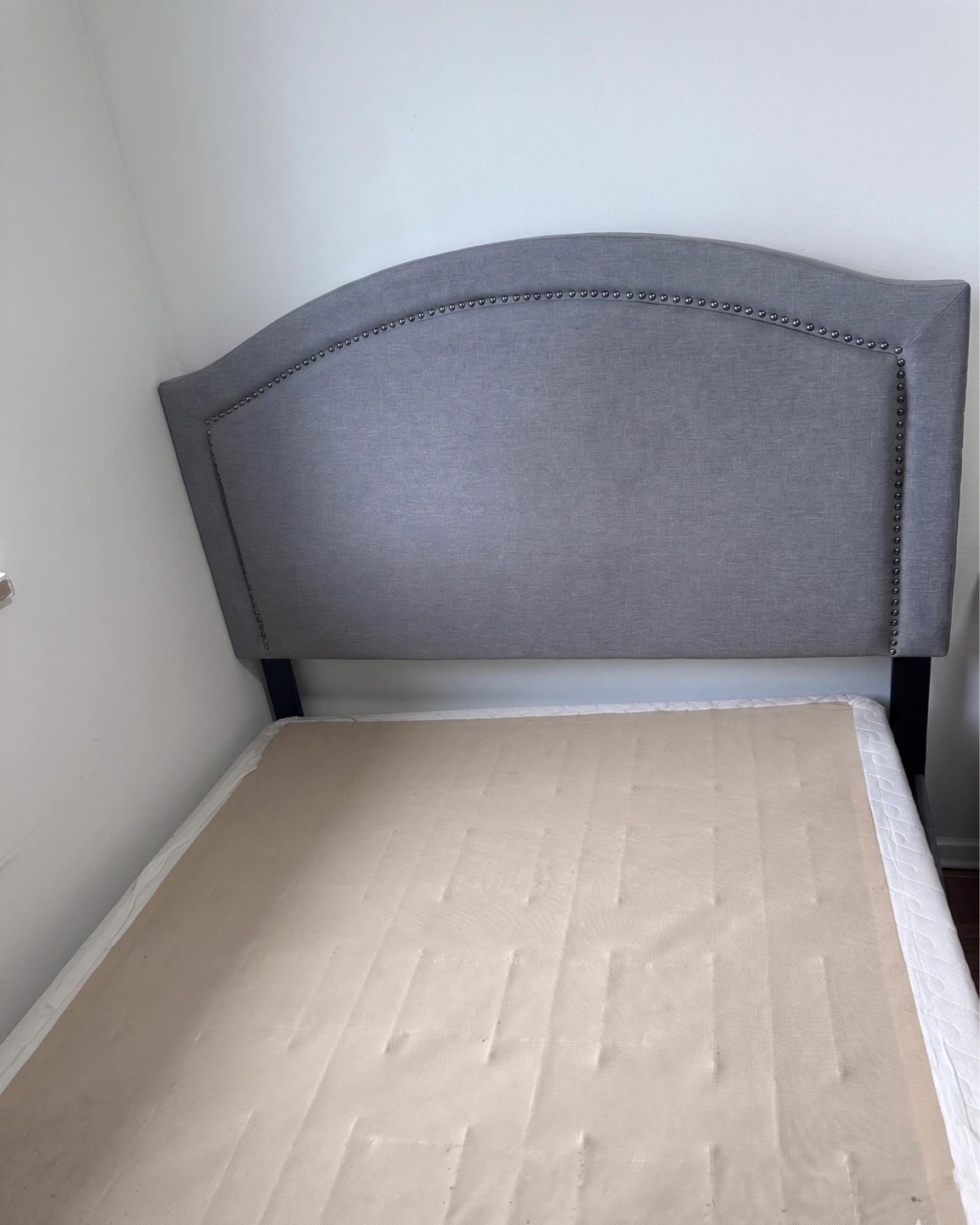 Grey Upholstered Headboard Bed Frame - photo 2