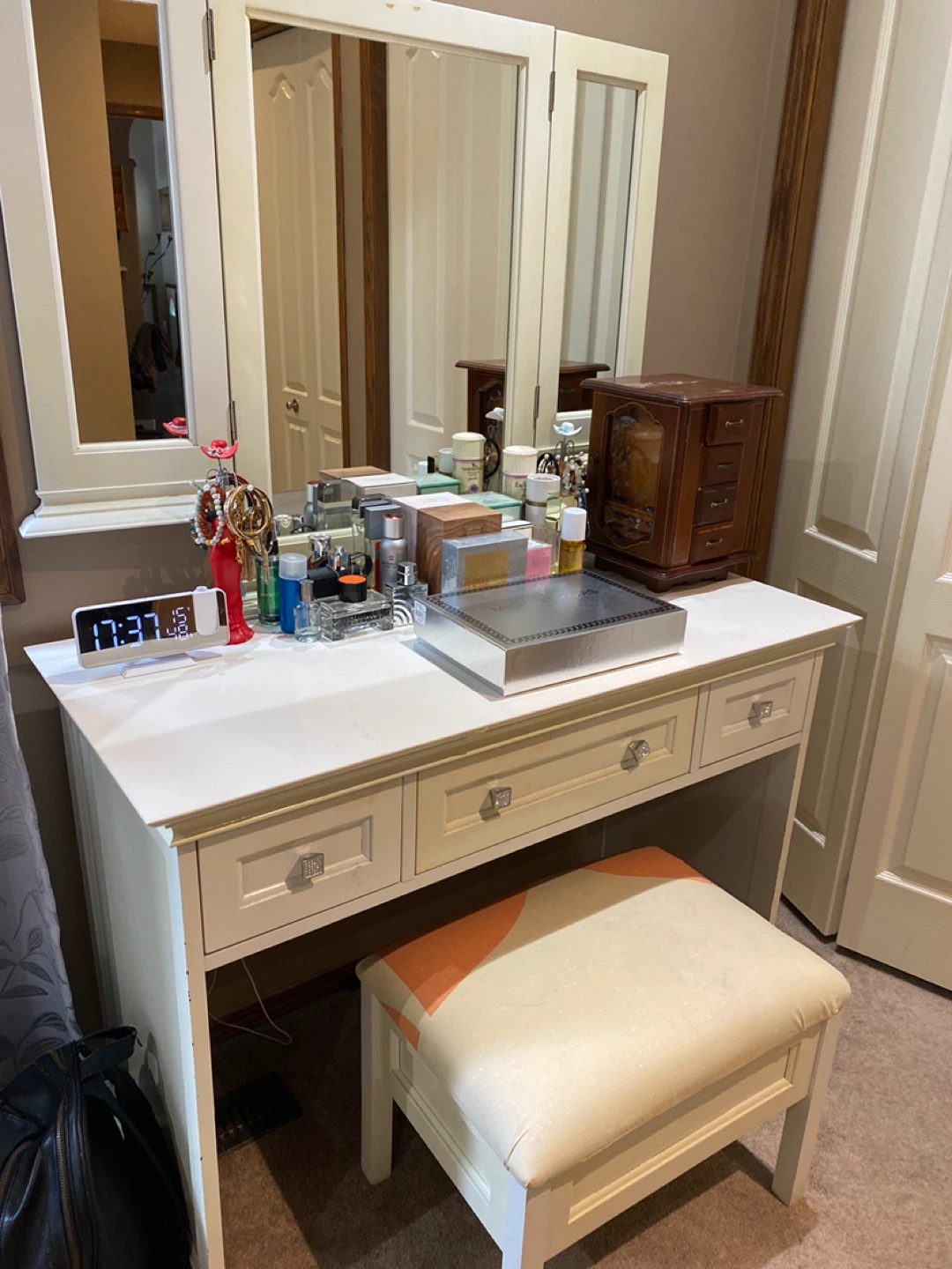 White Vanity Table with Mirror and Stool
