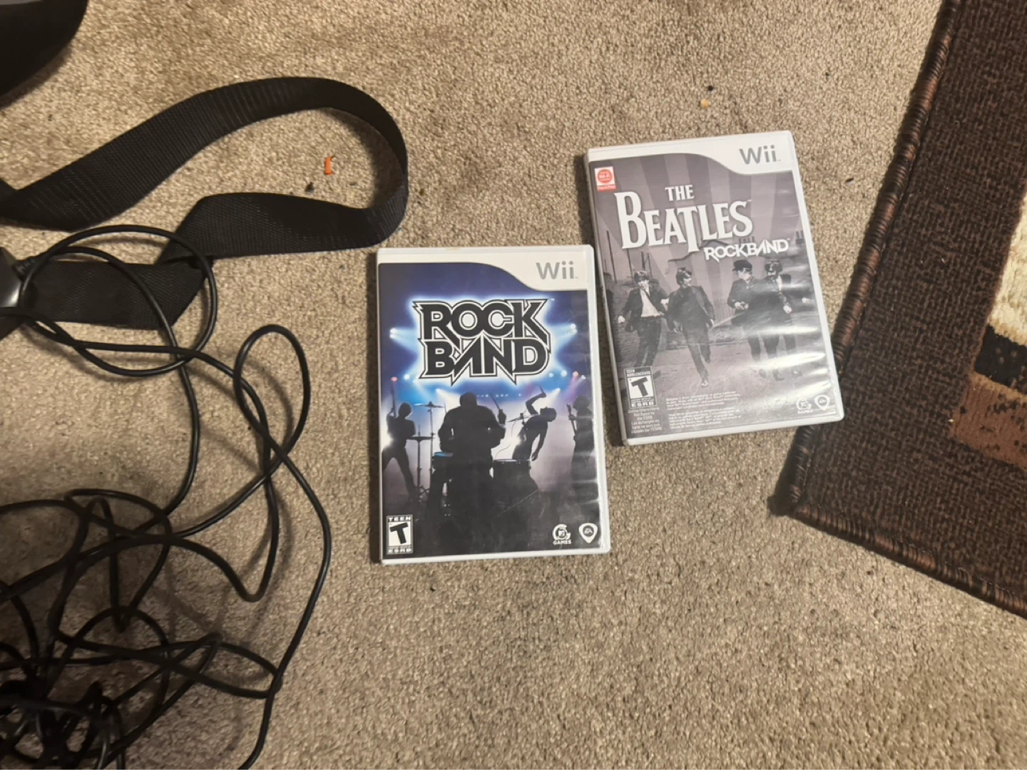 Nintendo Wii Guitar Hero with 2 Guitars - photo 2