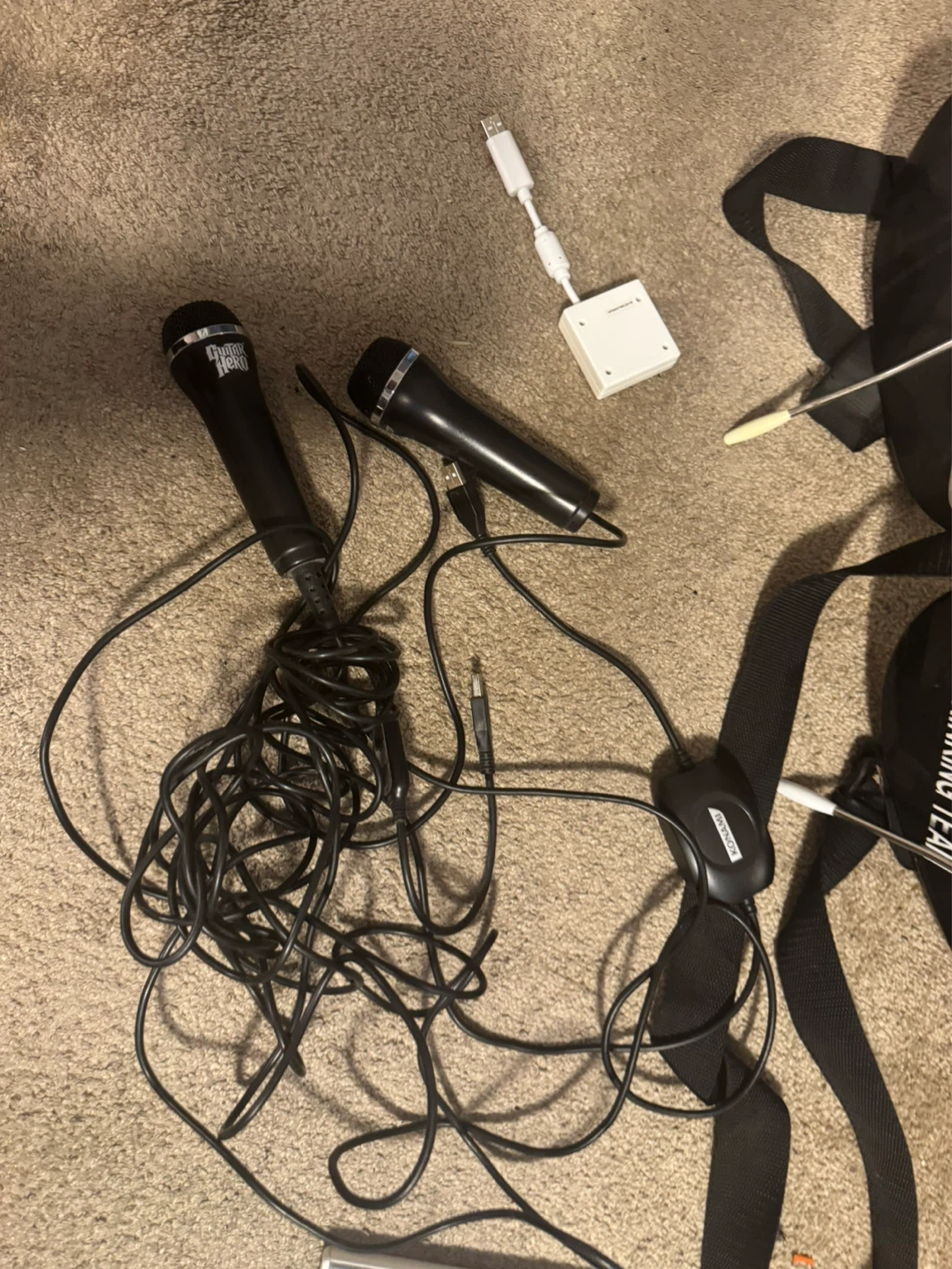 Nintendo Wii Guitar Hero with 2 Guitars - photo 3