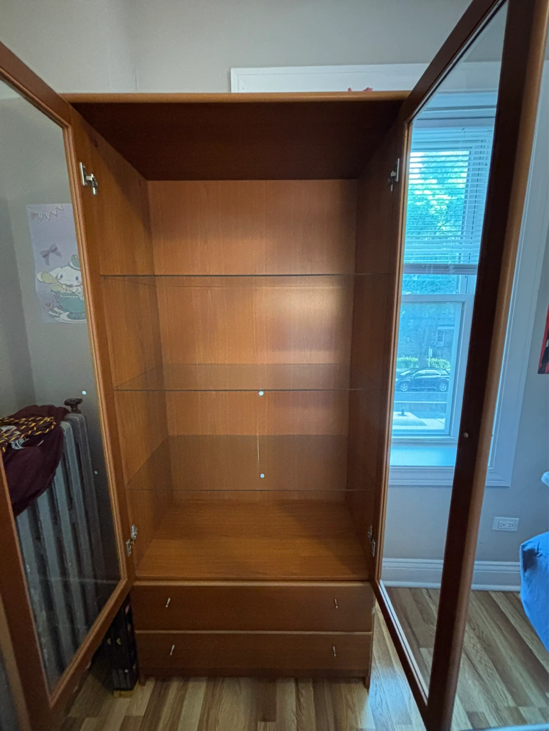 Display Case - photo 3