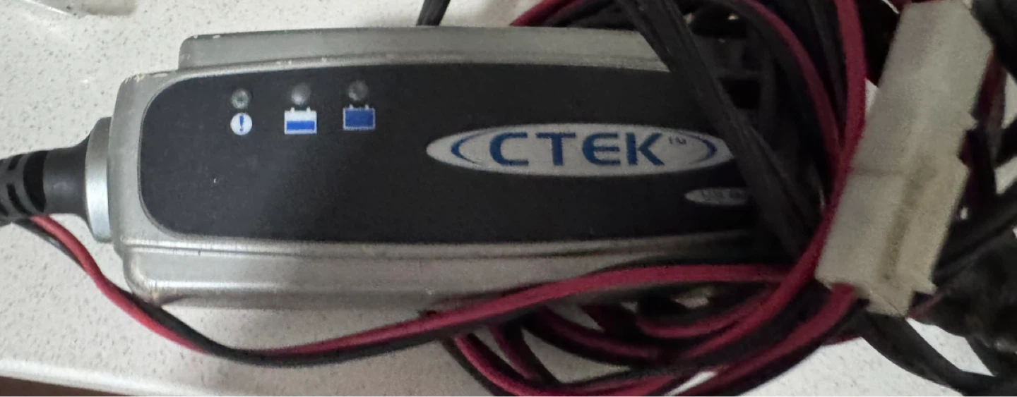 CTEK US 800 10W Battery Charger