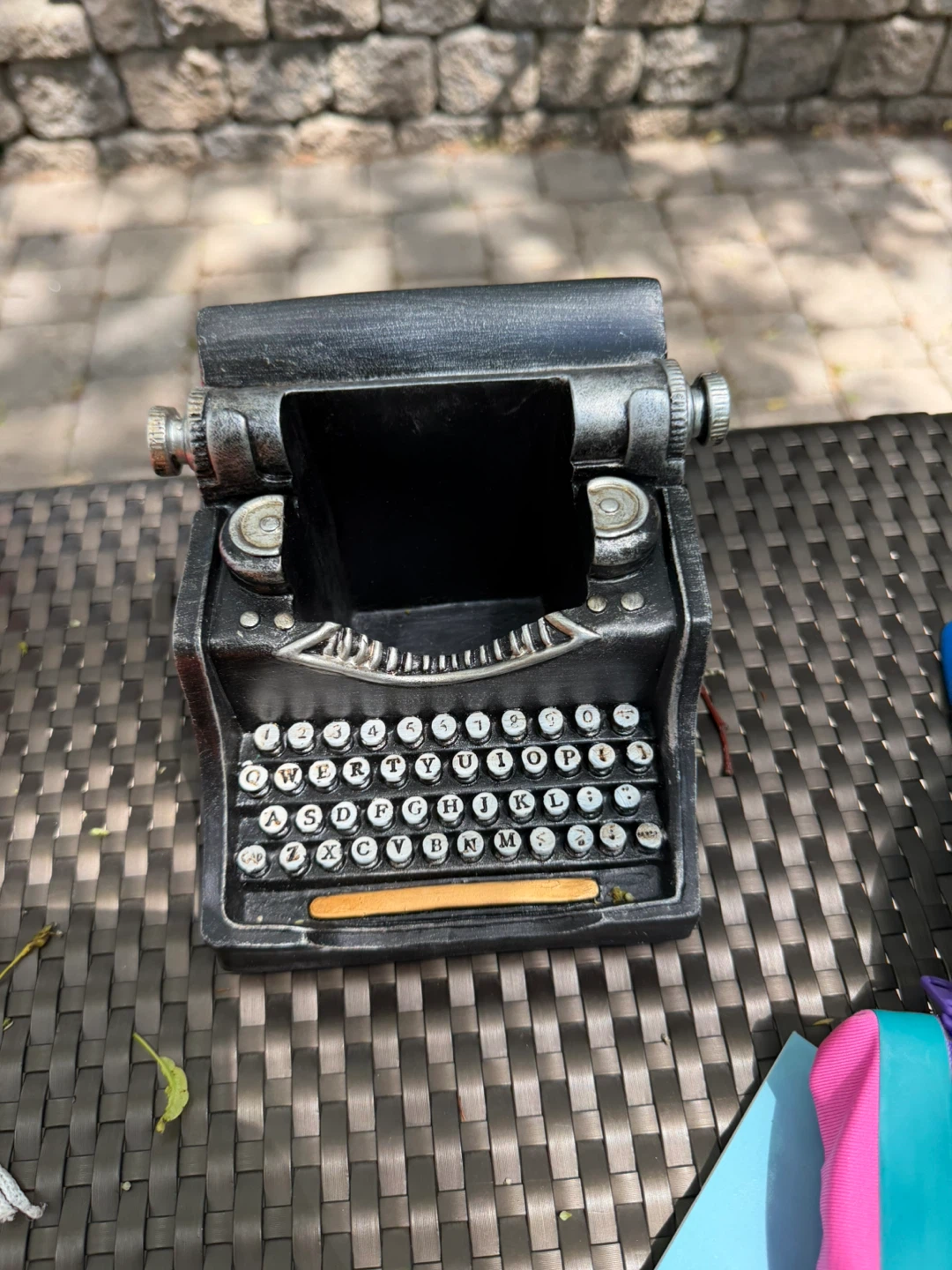 Vintage Style Typewriter Pen Holder