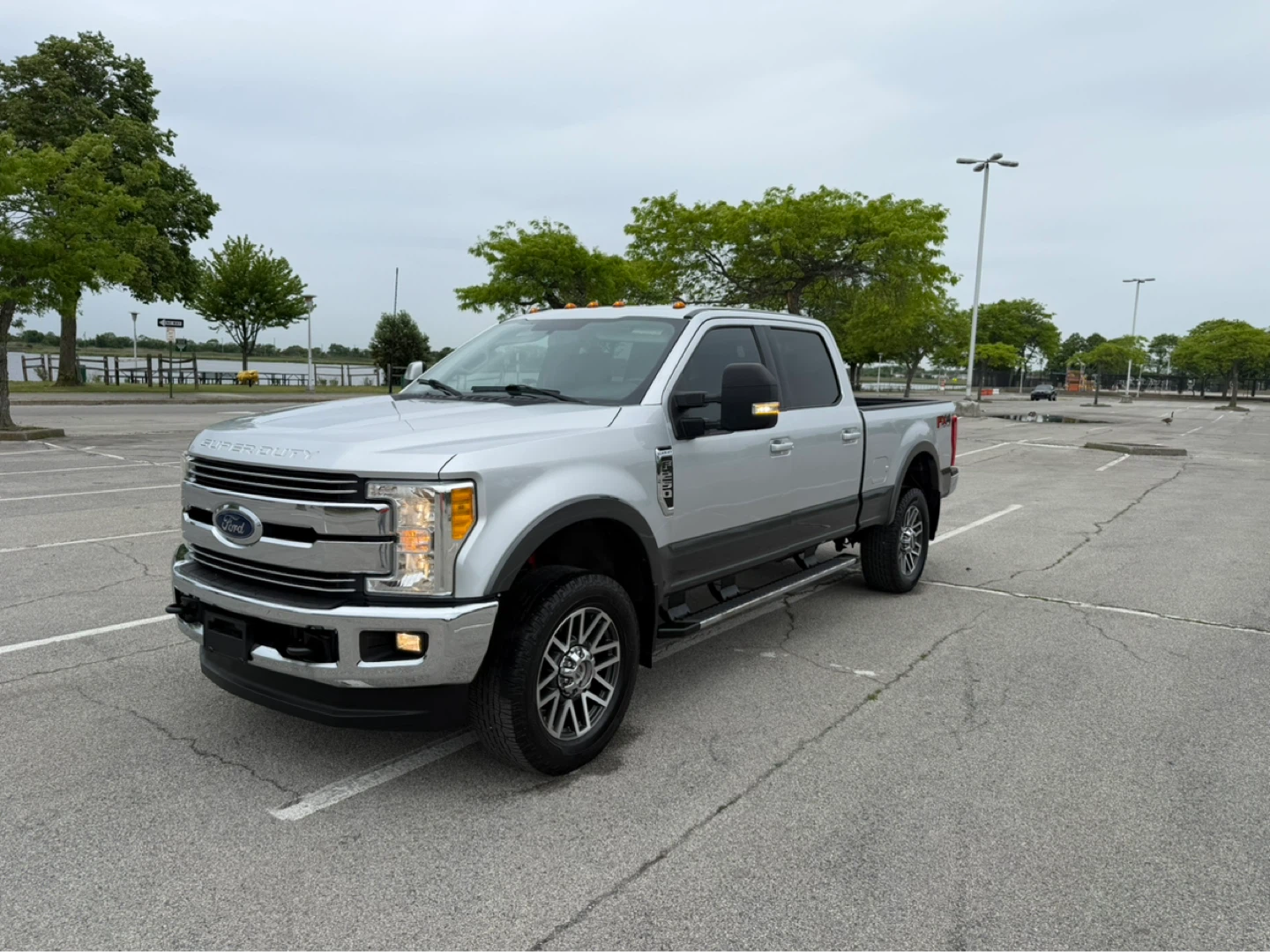 Ford Super Duty F-250 FX4 Silver Pickup Truck