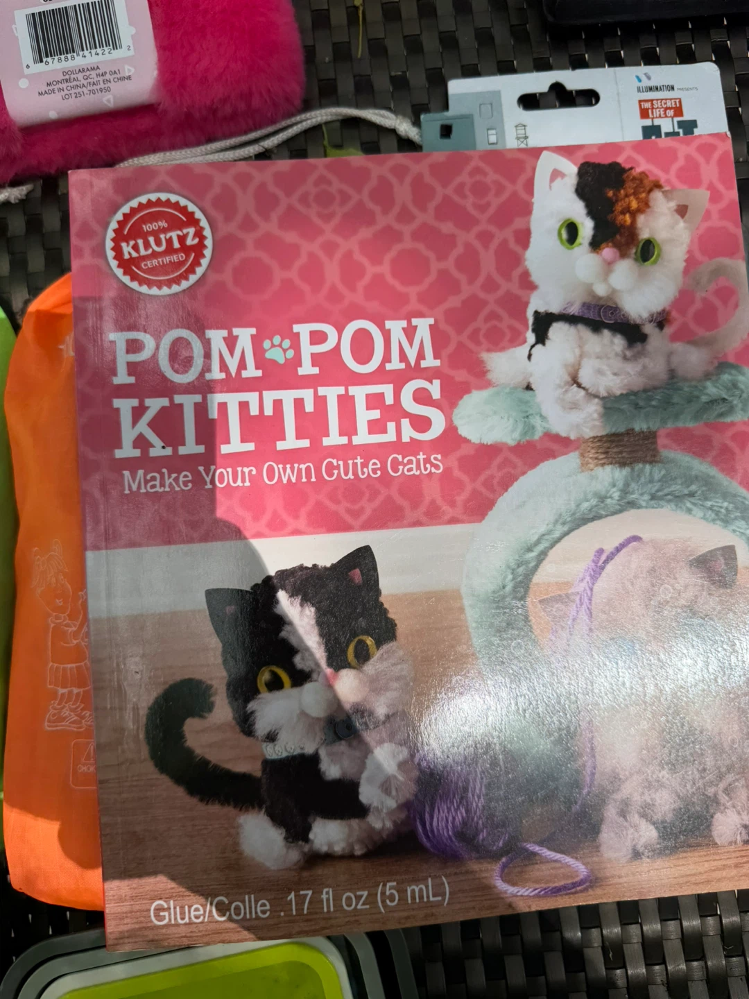 Klutz Pom Pom Kitties Craft Kit