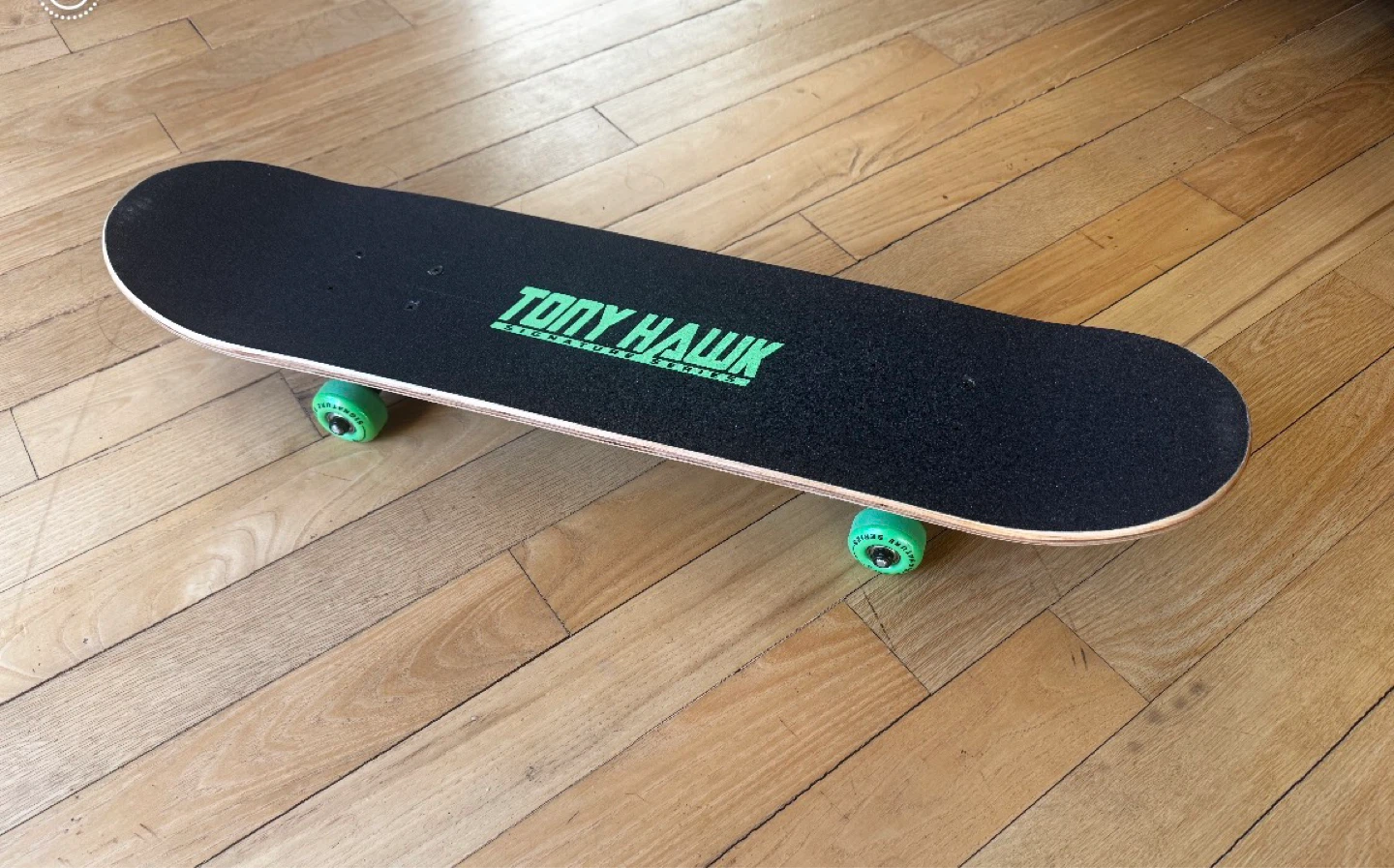 Tony Hawk Signature Series 31" Skateboard – Like New Condition!