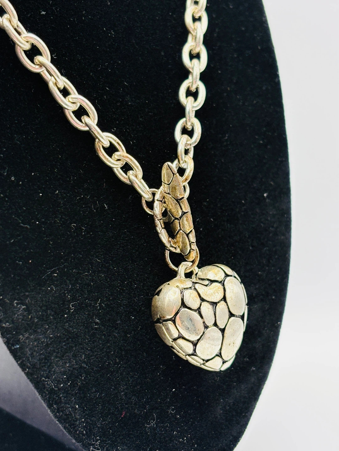 Vintage Silver Tone Puffy Heart Pendant Necklace - photo 2