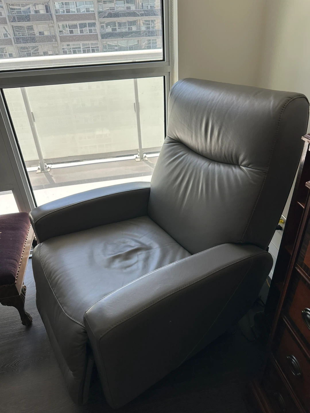 Grey Leather Recliner Chair - photo 3