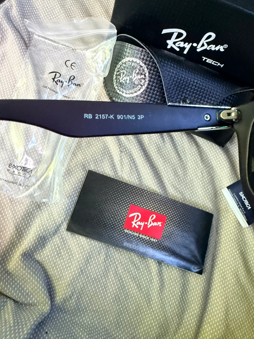 Ray-Ban RB 2157-K Wayfarer Sunglasses - photo 3