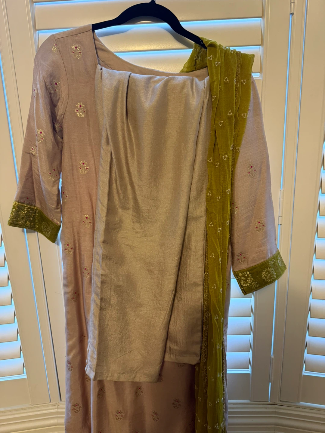 3-Piece Pakistani Suit with Dupatta - photo 3