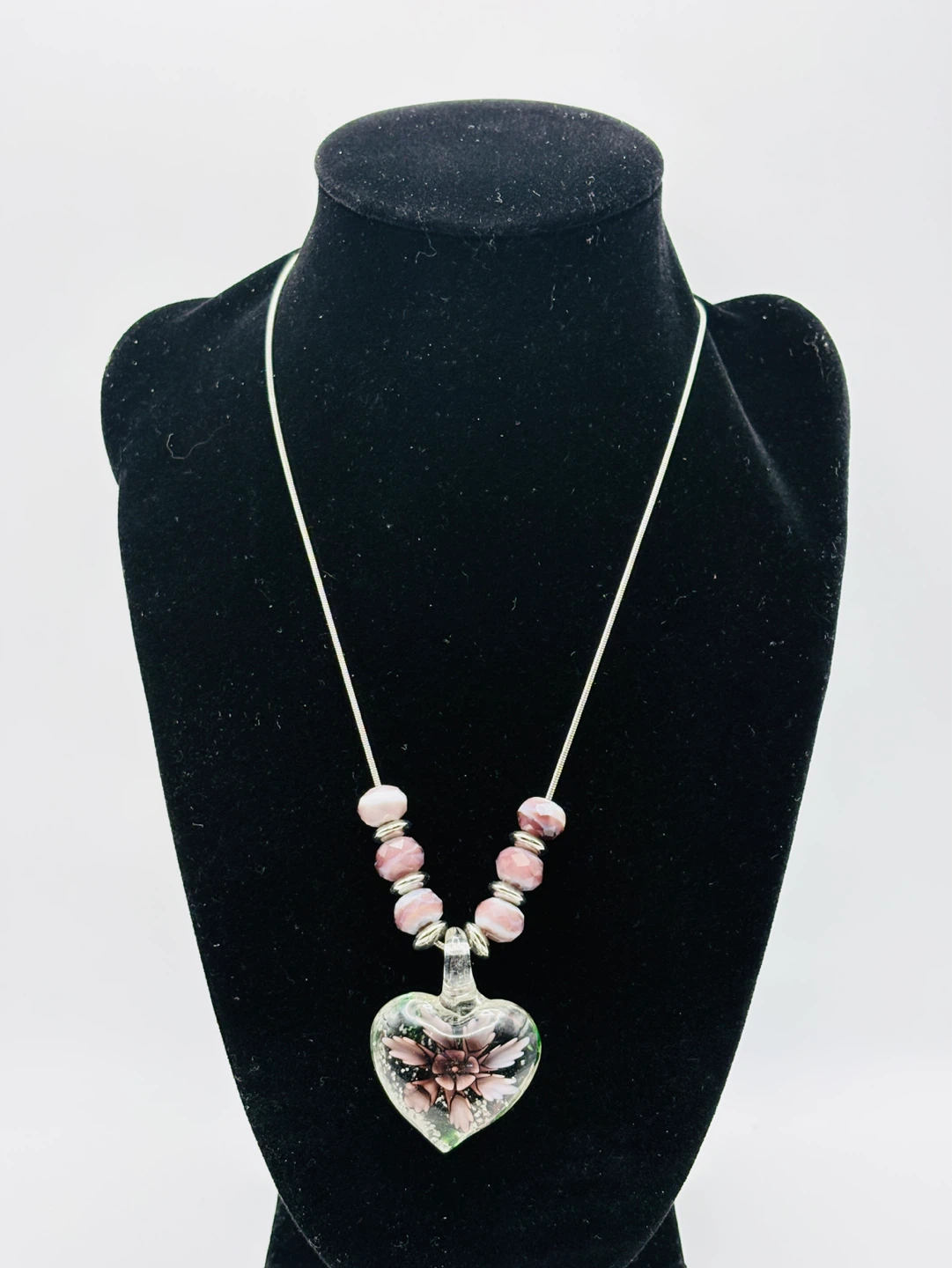 Vintage Glass Heart Flower Pendant Necklace with Beads - photo 2