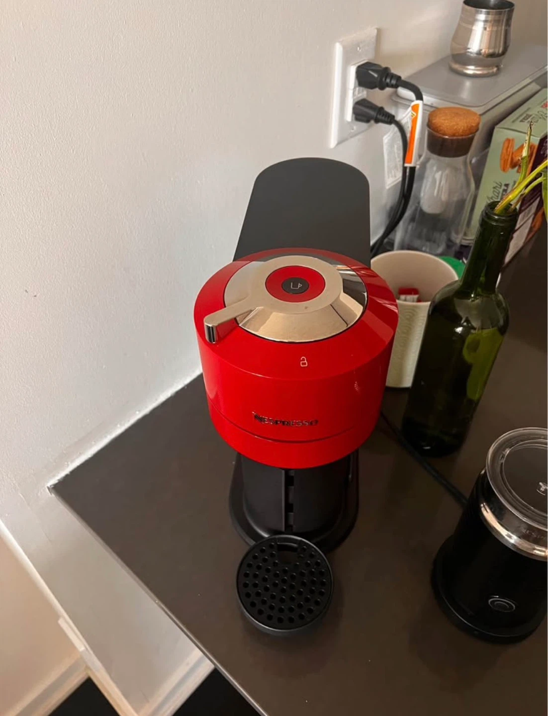 Nespresso- Vertuo Coffee machine
