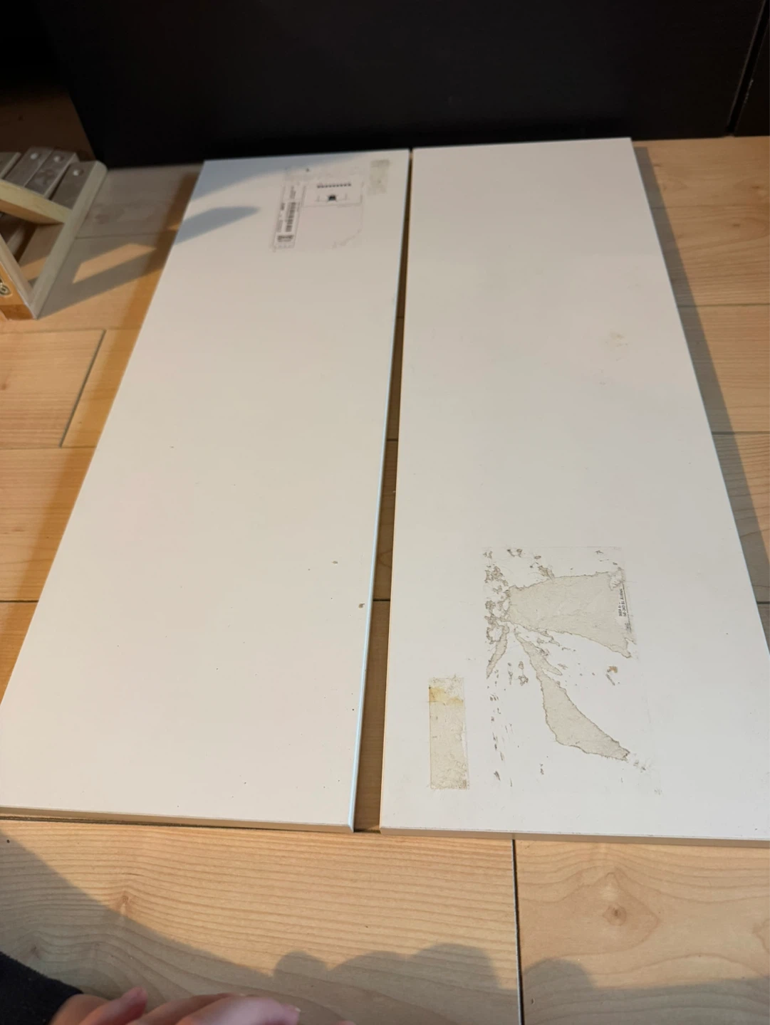 Set of 4 Wooden Shelf Brackets with 2 White Shelves - photo 2