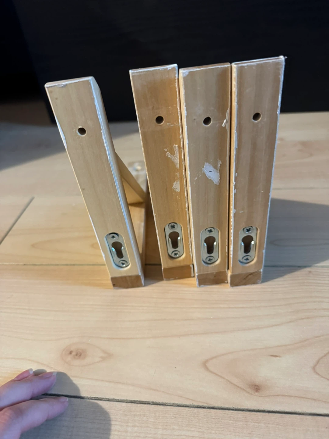 Set of 4 Wooden Shelf Brackets with 2 White Shelves - photo 3