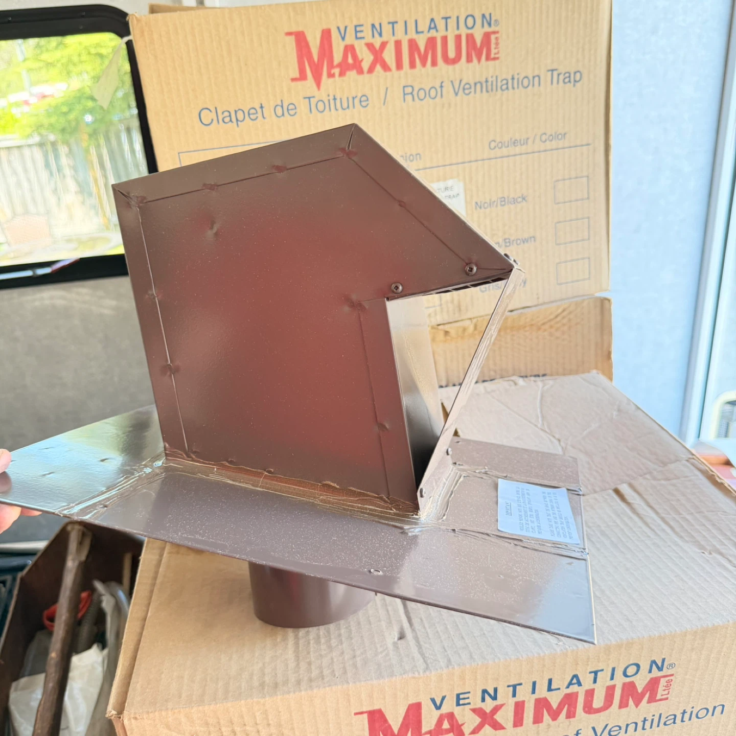Ventilation Maximum Roof Vent Trap CT-4 Brown