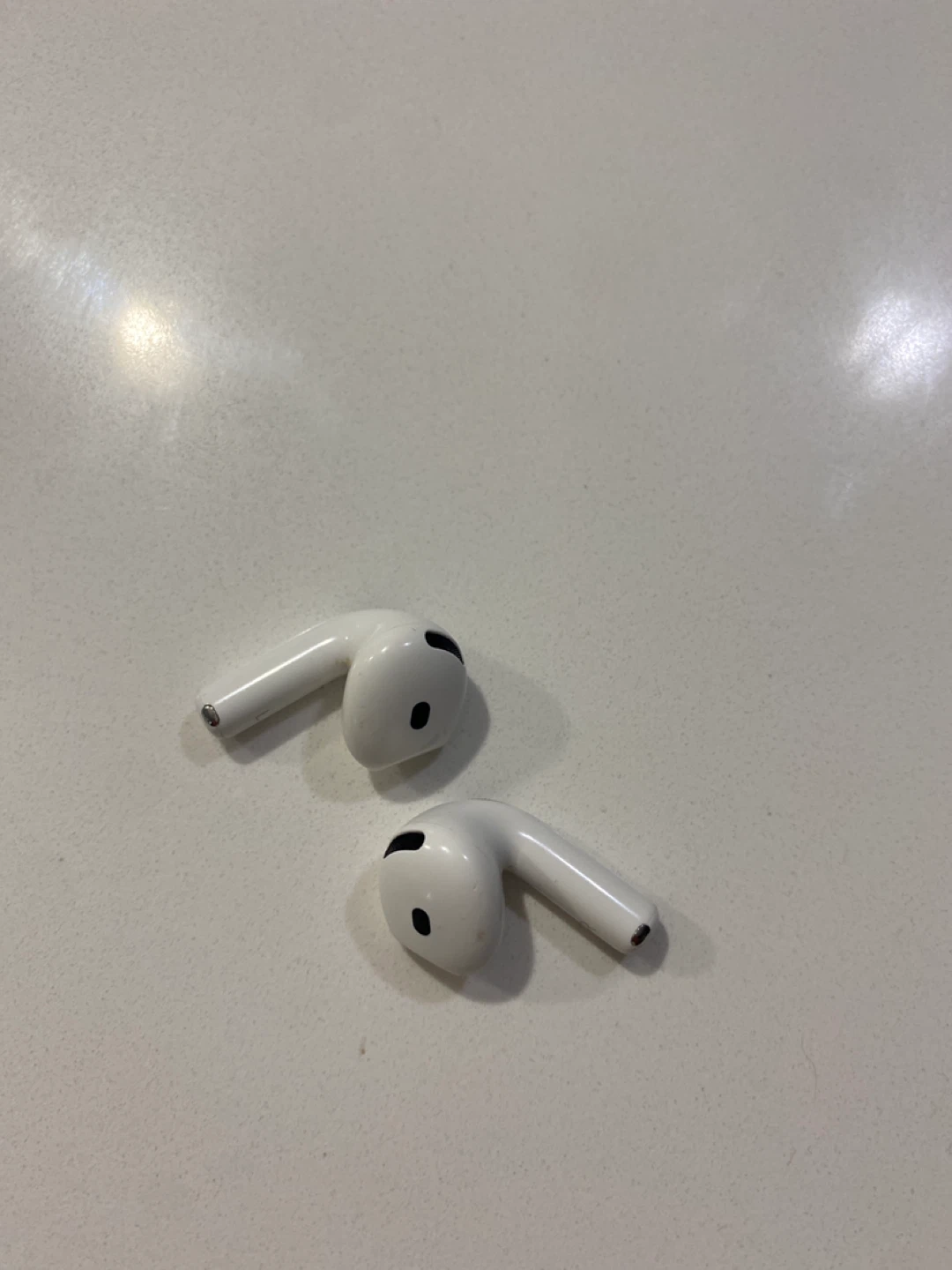 Apple AirPods (4th ANC) - photo 4