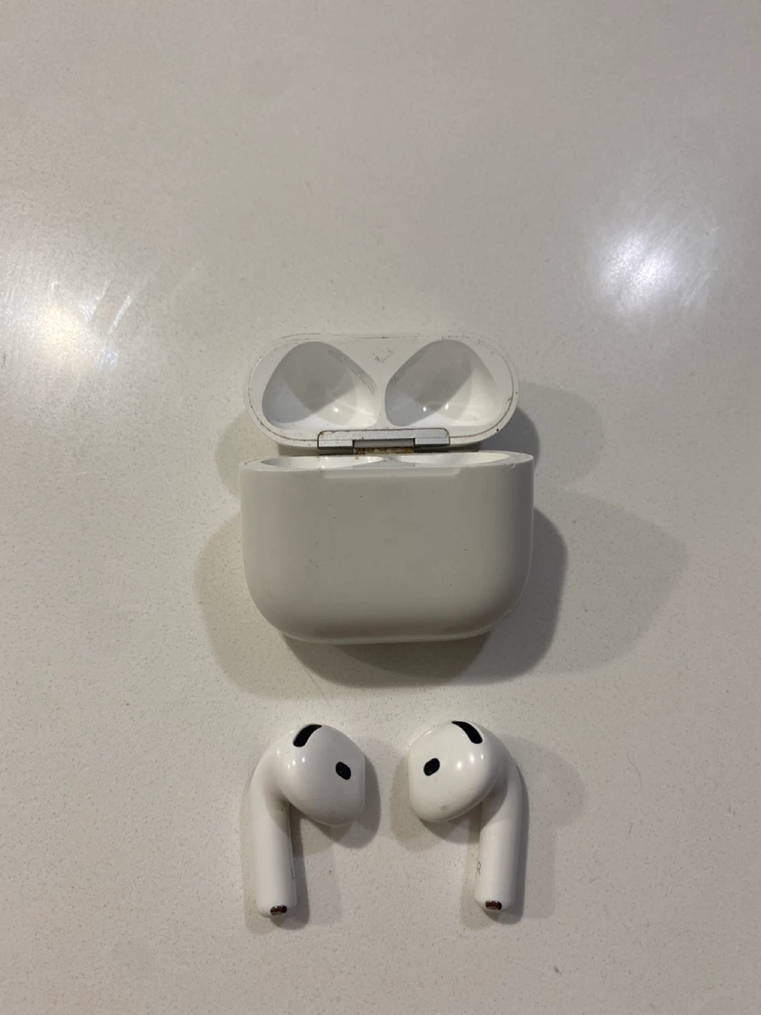 Apple AirPods (4th ANC) - photo 2