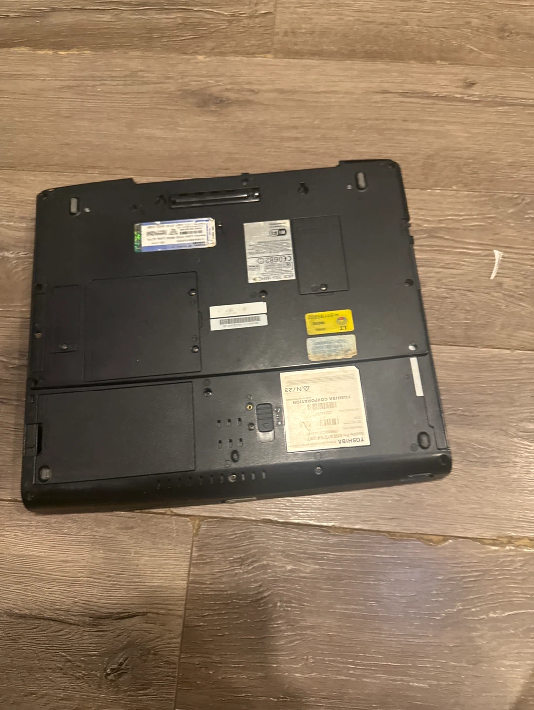 Toshiba Satellite Pro Laptop - photo 3