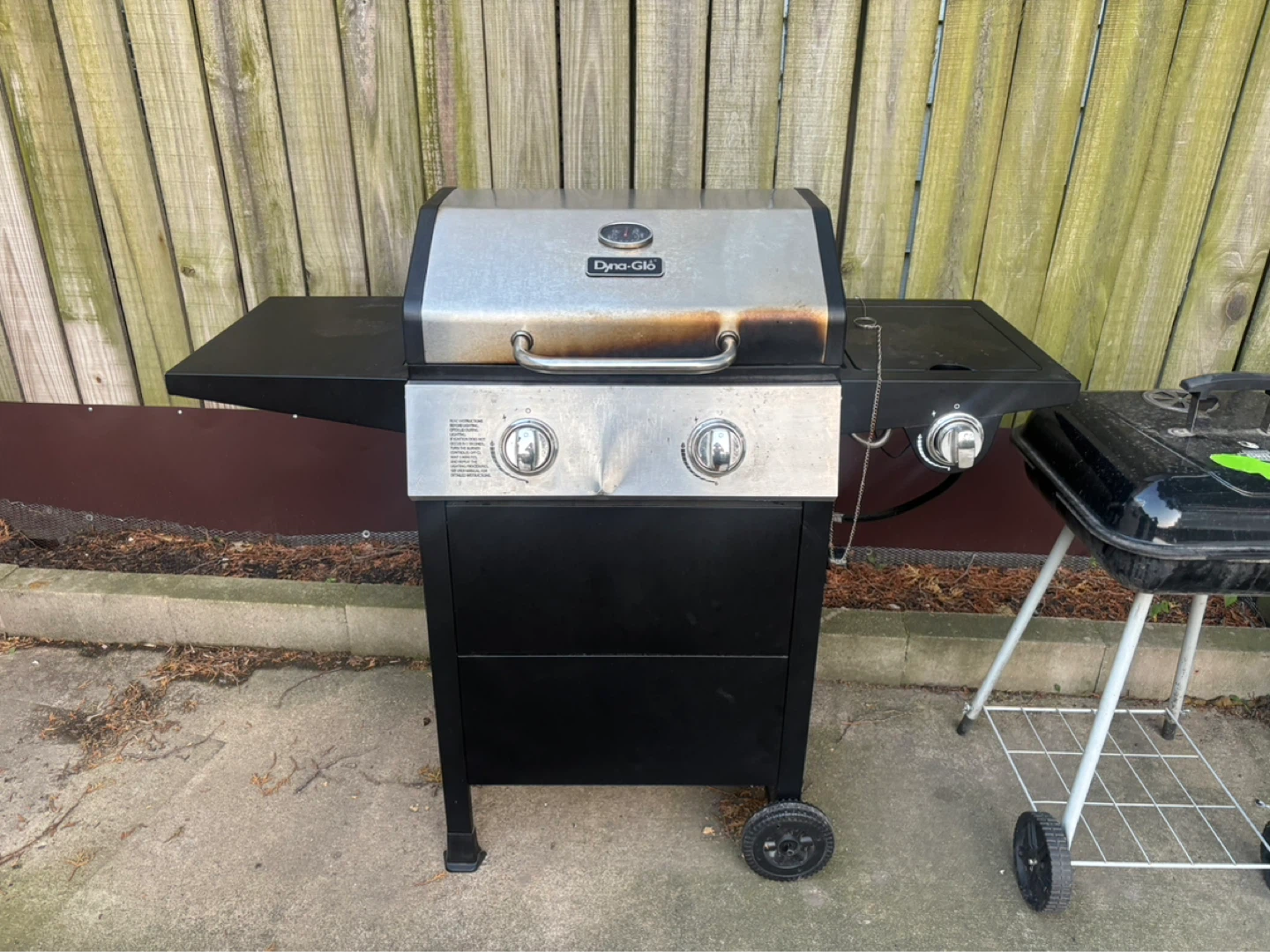 Dyna-Glo Gas Grill with Side Burner