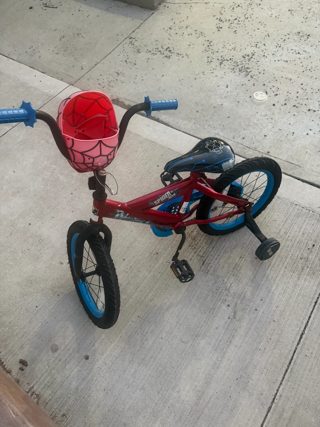 Spider-Man Kids Bike - photo 2