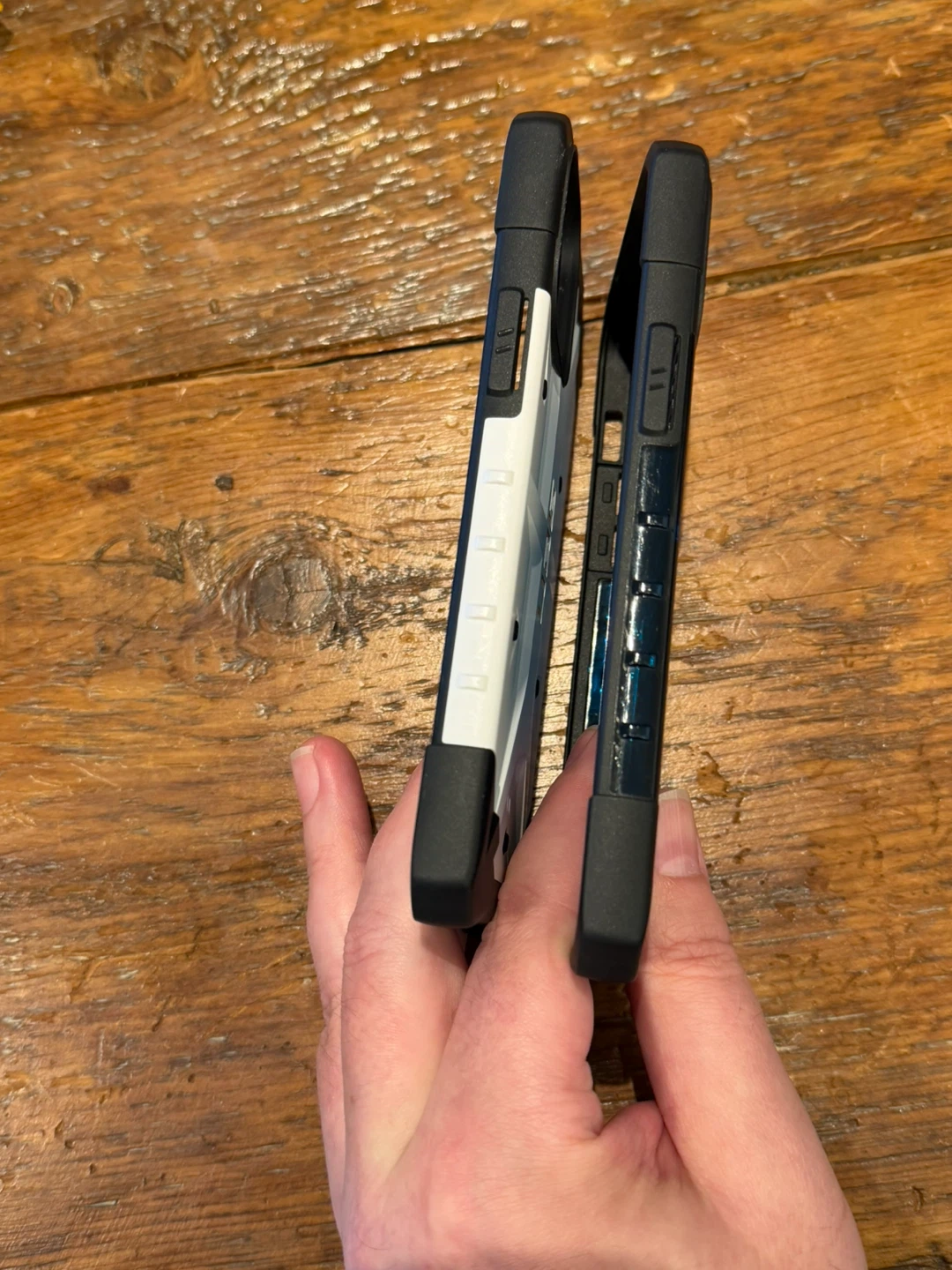 2 UAG iPhone 13 Pro Max cases. - photo 3