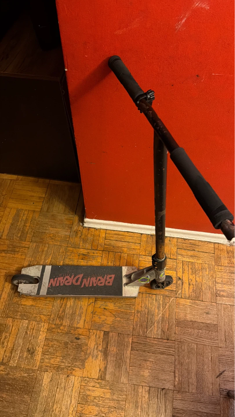 Brain Drain Stunt Scooter - photo 3