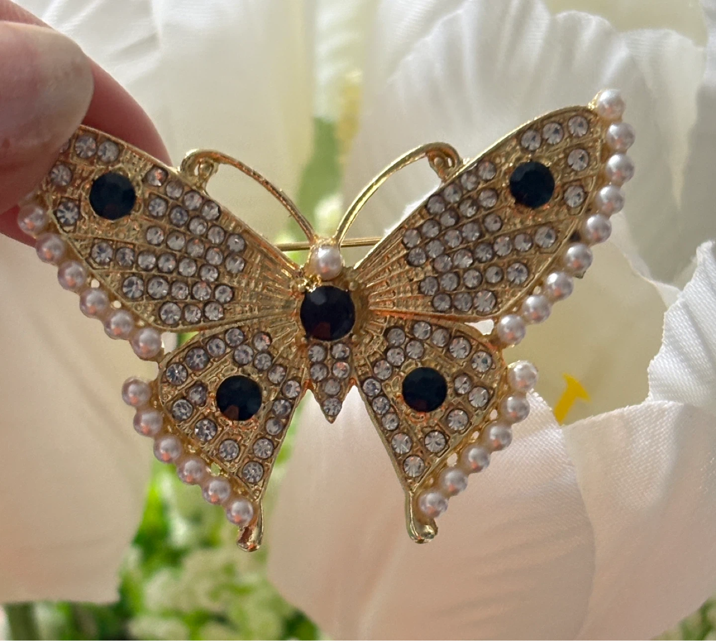 Gold Tone Butterfly Brooch with Pearls and Rhinestones - photo 3