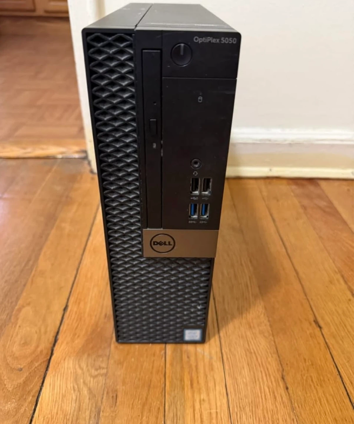 Dell OptiPlex 5050 Desktop Computer