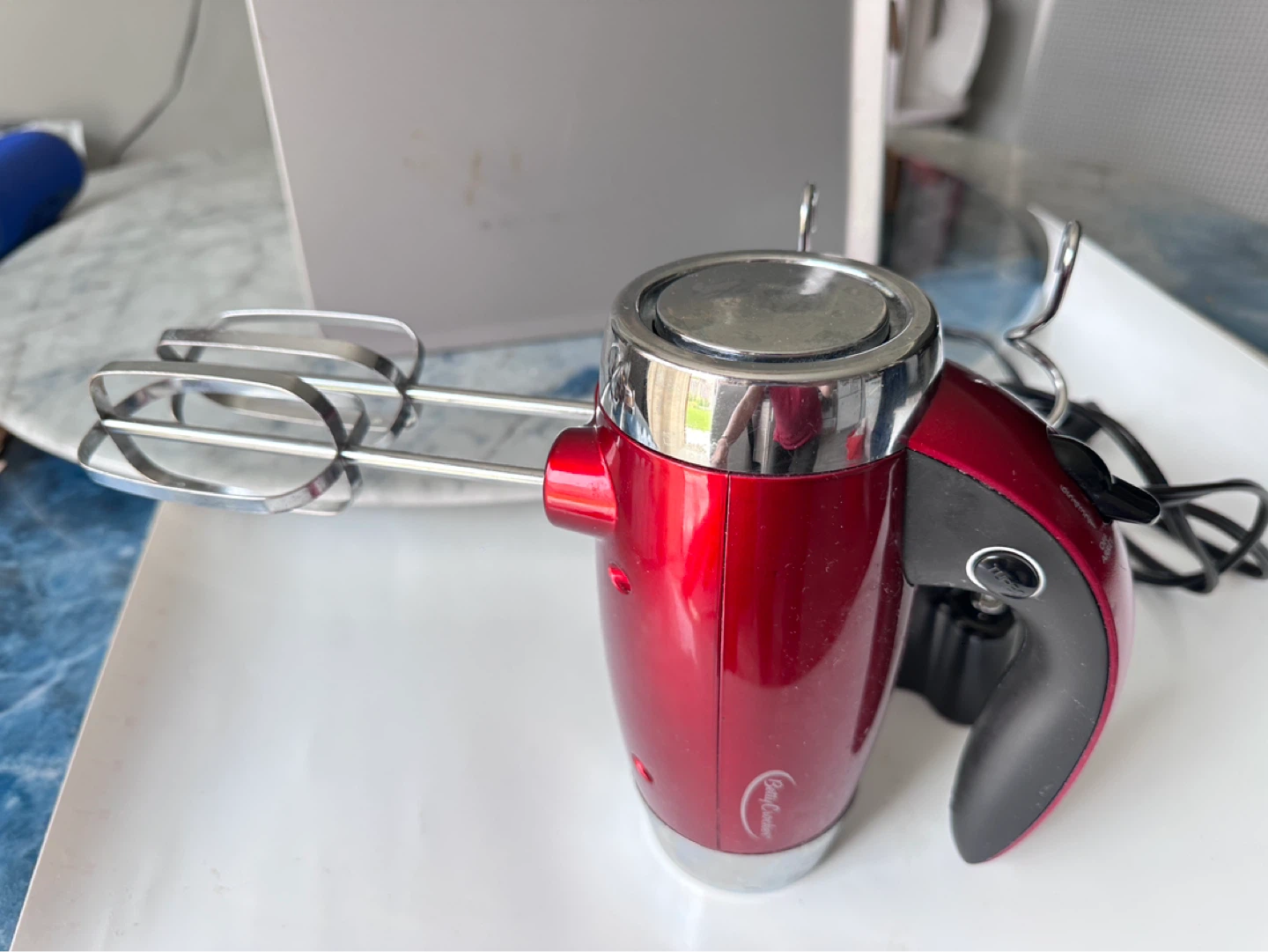 Proctor Silex Hand Mixer - photo 2