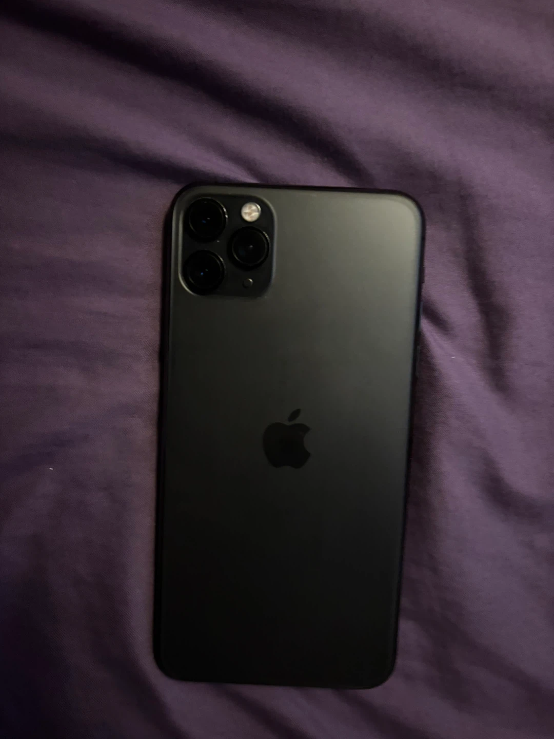 Apple iPhone 11 Pro Max - photo 3